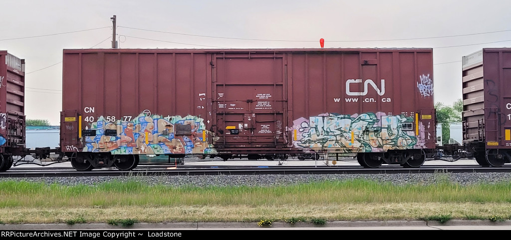 CN 405877